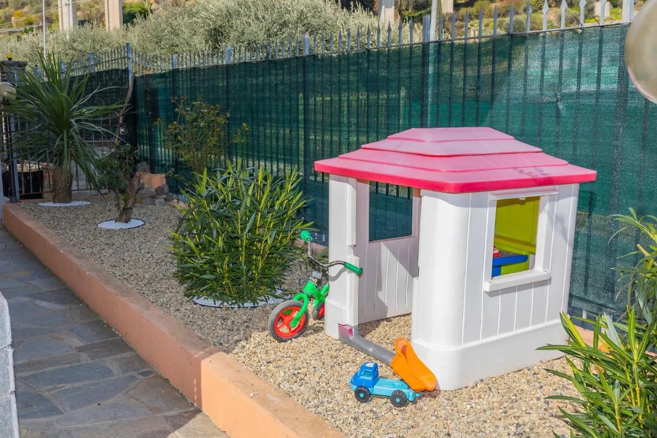 Appartamento indipendente in villa Sanremo